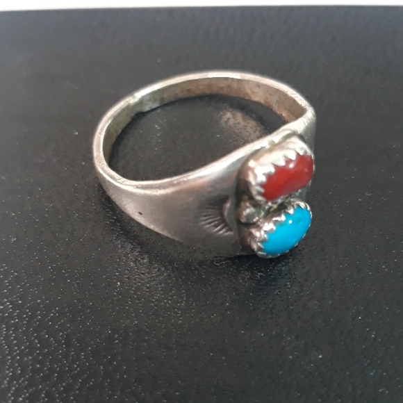 Sterling Silver ring - Picture 5 of 6